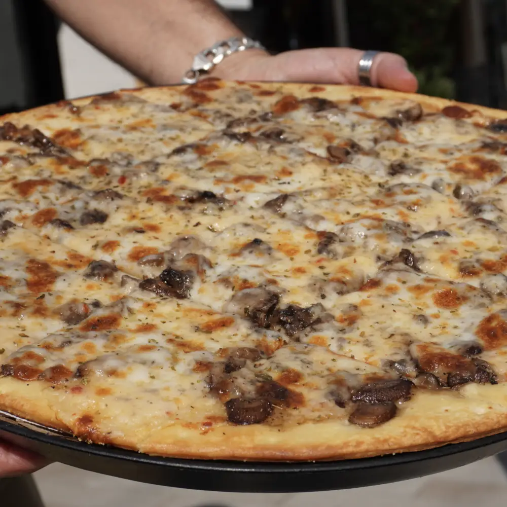 Danny's Pizza, Pasta and Burgers | Garfield Ridge, Chicago, IL